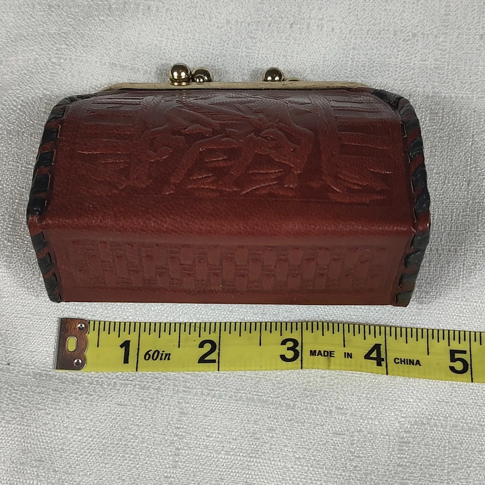 Small Cowhide Leather Money Coin Purse Metal Clasp Closer Square Bottom - Picture 9 of 11